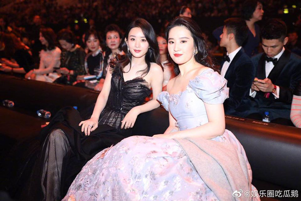 Soi ảnh nhan sắc hiện tại của Lưu Diệc Phi mới thấy thần tiên tỷ tỷ có visual xuống dốc nhanh nhất dàn mỹ nhân Cbiz? - Hình 1