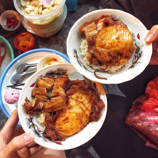 Xôi Thịt, Chả, Trứng Cho Mùa Đông Bớt Lạnh - Ẩm Thực - Việt Giải Trí
