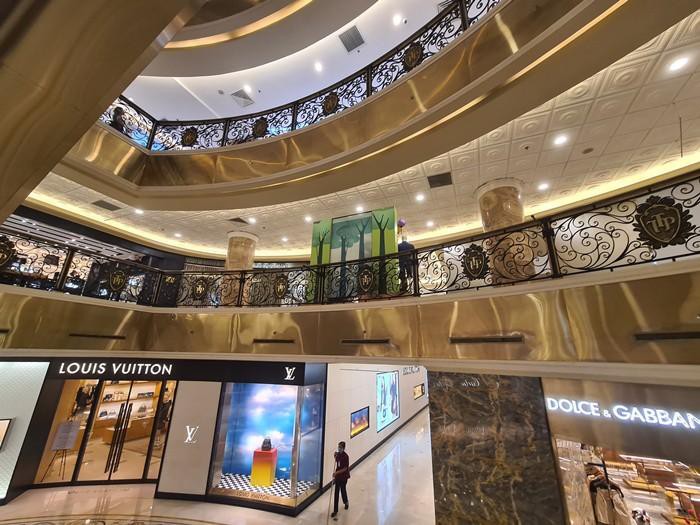 Dior tạm ngưng hoạt động TTTM Tràng Tiền Plaza đìu hiu khách  Thời trang   Việt Giải Trí