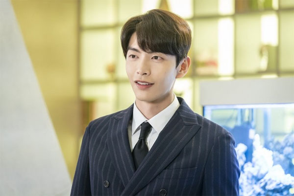 Kang Min Hyuk (CNBlue) hóa thành giám đốc trẻ quyến rũ trong dự án truyền  hình mới với Nana và Lee Min Ki - Phim châu á - Việt Giải Trí