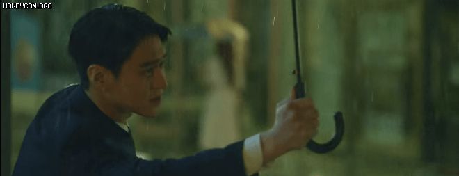 Go Kyung Pyo (Đời Tư) có chiêu cưa gái hơi bị tiện: Cứ giả vờ quên ô rồi lết đến với mỹ nhân thôi! - Hình 3