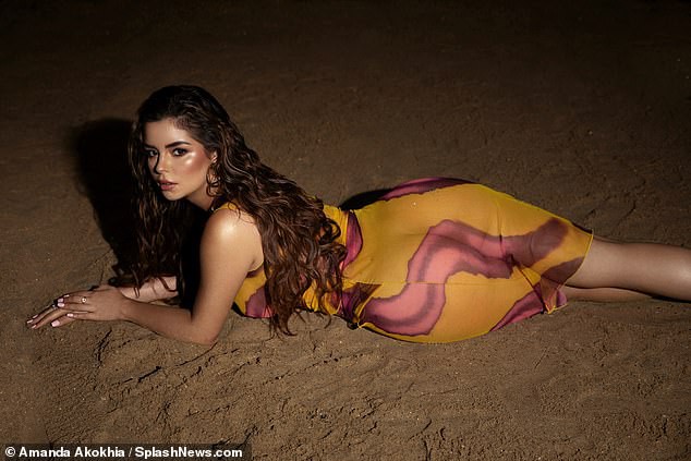 Lingerie queen Demi Rose is so Sєxy and sweet in new pH๏τo series - PH๏τo 5