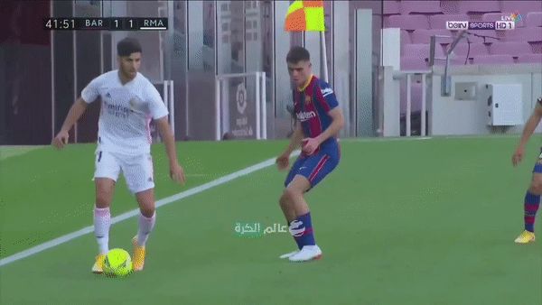 Asensio loại Messi bằng kỹ thuật sở trường của Zidane - Hình 1