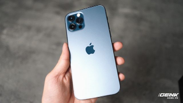 So sánh 2 màu đẹp nhất trên iPhone 12 Pro: Đen Graphite và Xanh Pacific - Hình 2