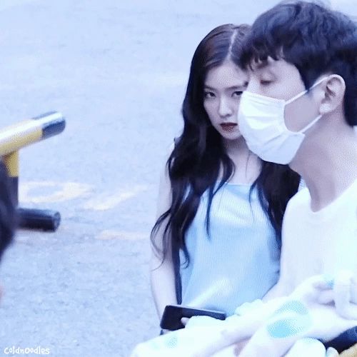 Dân tình đồng loạt nổi da gà vì lời tiên tri về tương lai của Irene (Red Velvet) sau scandal thái độ chấn động - Hình 1