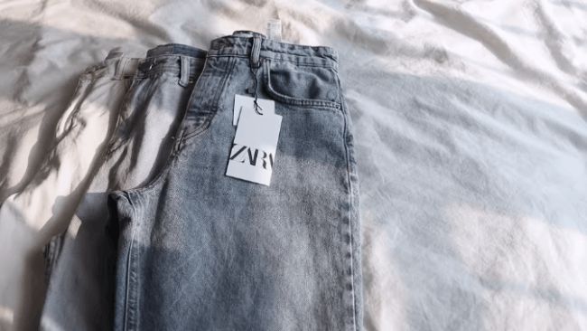 Thử tới 5 dáng quần jeans của Zara, nàng blogger xứ Hàn chỉ luôn dáng quần nào nên chọn, dáng nào nên cân nhắc nếu bạn có mỡ bụng - Hình 1