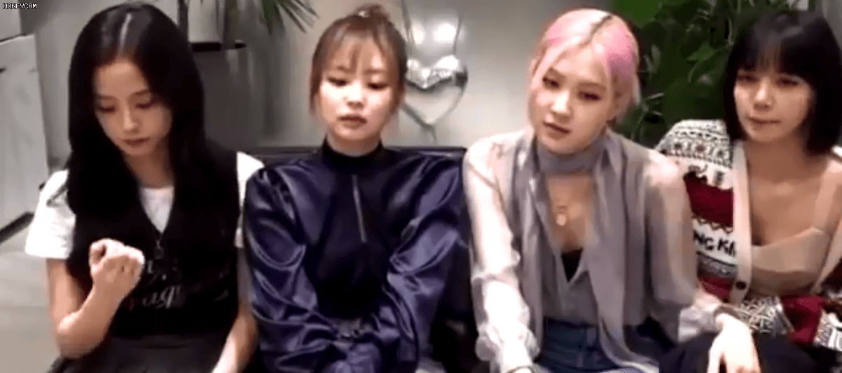 Cùng lên show truyền hình Mỹ mà sao biểu cảm của BLACKPINK lại chia thành hai nửa đối lập? - Hình 2