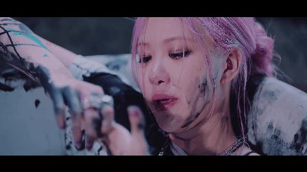 Rosé (BLACKPINK) miệt mài khóc từ Kill This Love sang đến Lovesick Girls, netizen phải thốt lên: Đã hát hay lại còn diễn tốt! - Hình 2