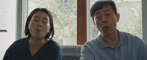 Krystal gây sốc khi vác bụng bầu vượt mặt sang ăn vạ nhà bạn trai ở trailer More Than Family - Hình 4