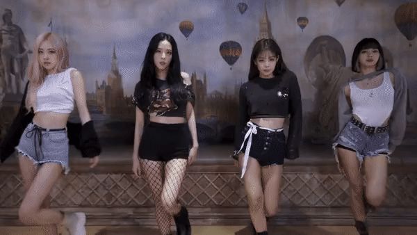 BLACKPINK tung video vũ đạo mới, fan chưa kịp vui đã soi ra chi tiết đáng báo động ở cánh tay của Rosé - Hình 1