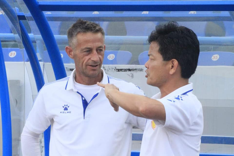 HLV người Đức chỉ ra vấn đề của cầu thủ Việt Nam - Hình 1