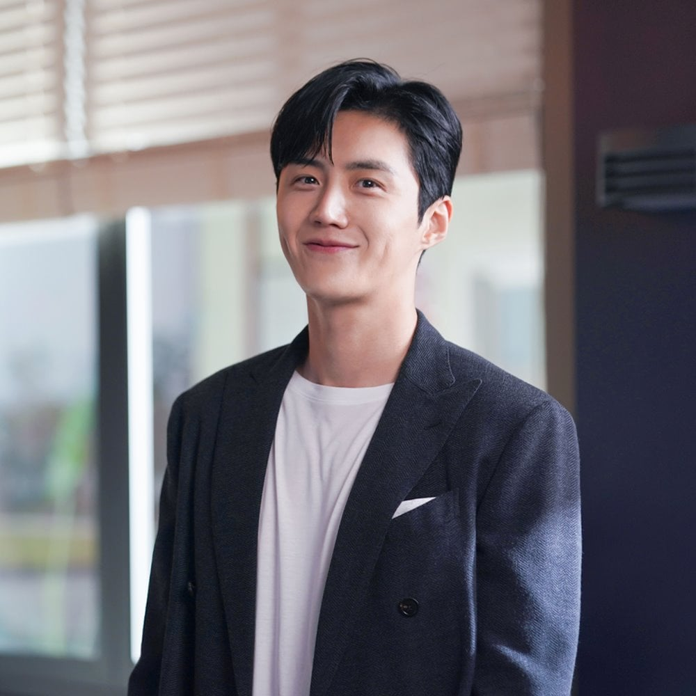 Kim Seon Ho - Chàng nam phụ lấn lướt cả Nam Joo Hyuk trong Start-up là ai? - Hình 1
