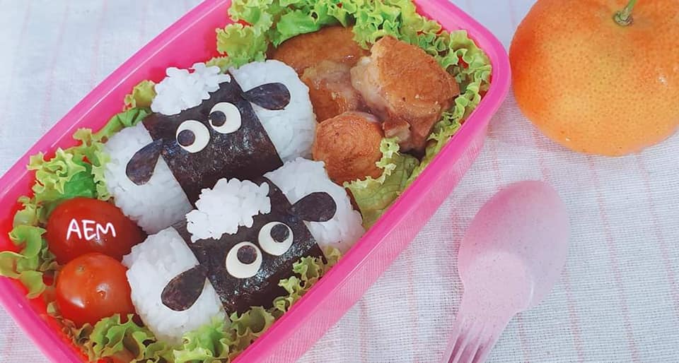 Mẹ Sài Gòn khéo tay làm hộp cơm cho con, bé kén ăn bỗng ăn thun thút - Hình 8