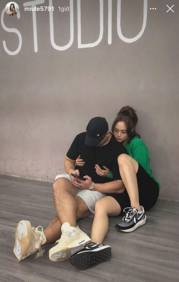 Miu Lê khiến dân tình nhốn nháo khi đăng ảnh ôm ấp trai lạ, spotlight đổ dồn vào đôi tay đặt ở vị trí nhạy cảm? - Hình 1