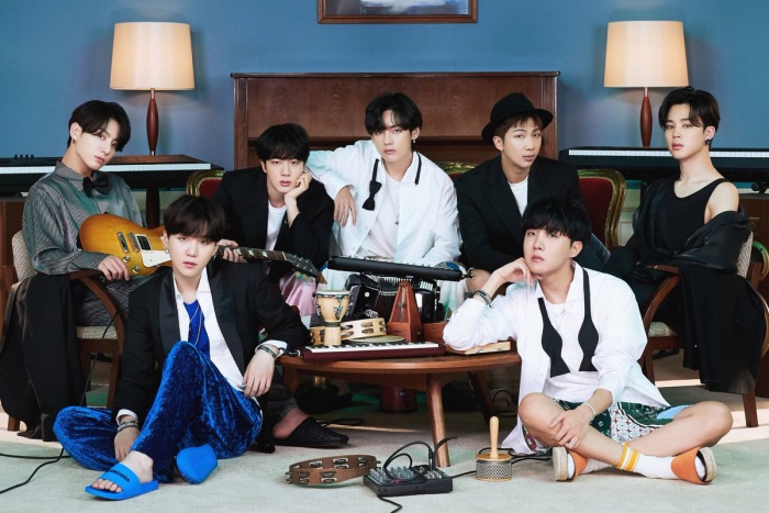 Muốn xem chữ viết tay của BTS thì cập nhật ngay tracklist chính thức album BE - Hình 1