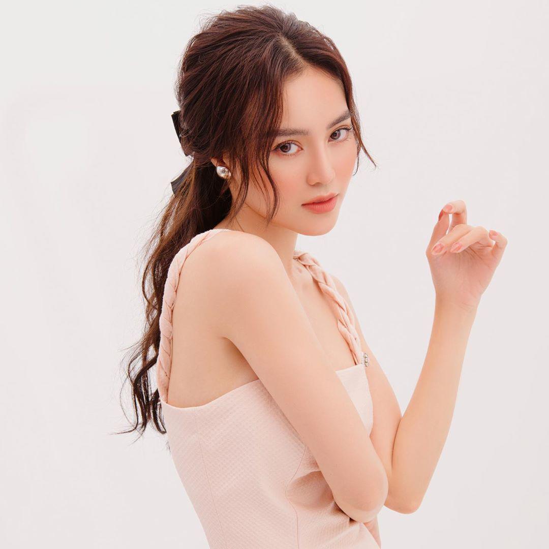 Ninh Dương Lan Ngọc lại khoe báu vật trên gương mặt, chứng minh xứng danh ngọc nữ - Hình 11