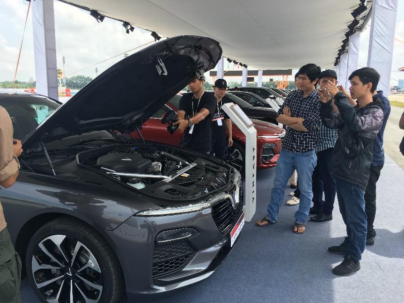 Thị trường ô tô nóng trở lại sau dịch - Hình 1