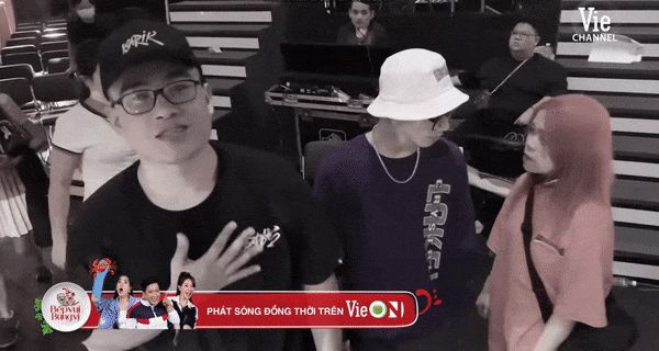 Hết thuộc bài hơn cả MCK, thánh ăn cẩu lương GDucky còn làm dancer cho Tlinh - Hình 8