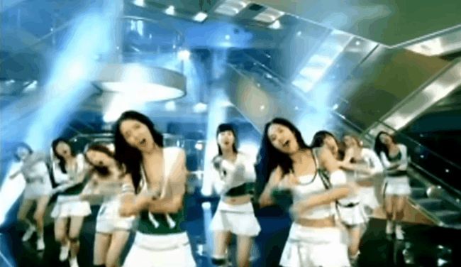 Netizen bình chọn 6 vũ đạo làm nên thương hiệu của SNSD, dù không phải fan Kpop nhìn gif cũng sẽ nhận ra! - Hình 8