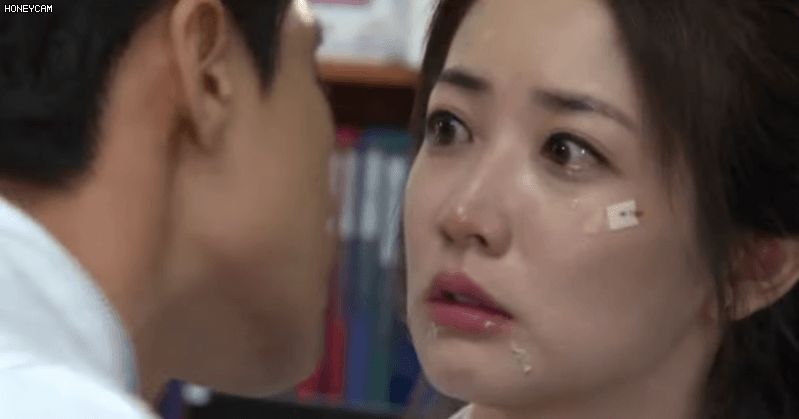 Ha Ji Won đóng phim hơn 20 năm nhưng cứ diễn cảnh hôn là tan nát, Ji Chang Wook - nàng cháo Kim So Eun cũng tệ không kém - Hình 2