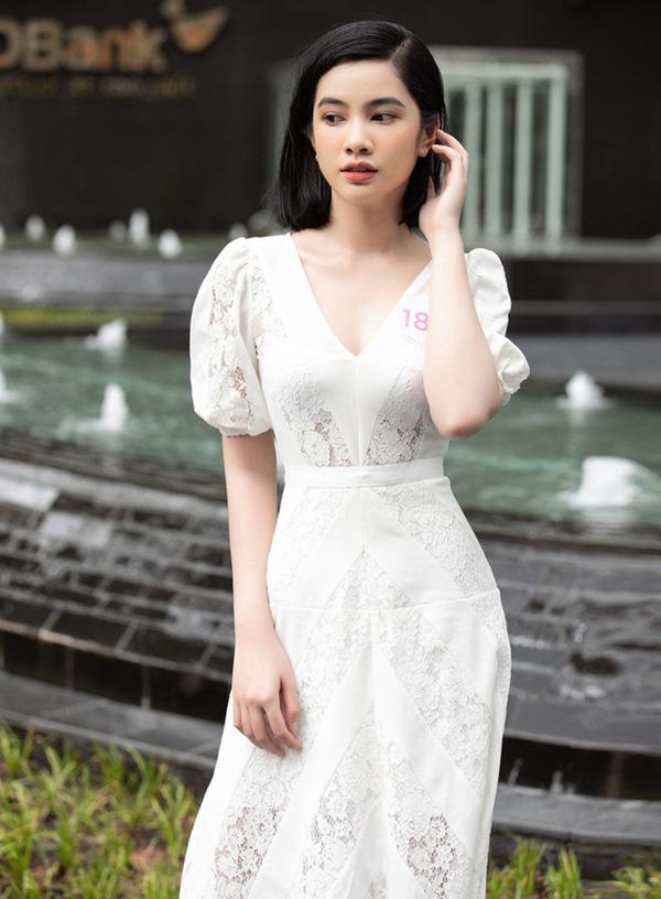 Nhan sắc thí sinh 18 tuổi có gương mặt đẹp nhất Hoa hậu Việt Nam - Hình 8