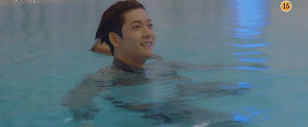 Kang Tae Oh đỉnh cao dại gái, bị ngã xuống hồ vẫn cười tít mắt với Sooyoung (SNSD) ở Run On - Hình 1
