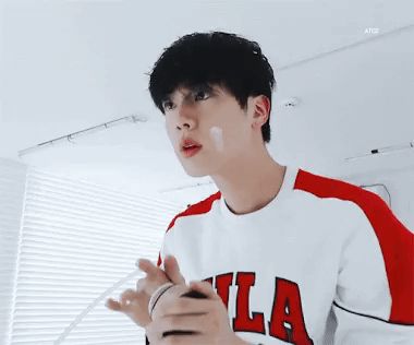 Các nữ thần chắc cũng phải quỳ trước 4 nam idol có làn da đẹp nhất Kpop này, có người còn gây sốc vì mặt mộc khi vừa ngủ dậy - Hình 3