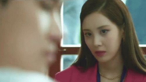 Phát hờn với loạt khoảnh khắc tình tứ, tối ngày ôm hôn quấn quít của Seohyun - Go Kyung Pyo ở Đời Tư - Hình 3