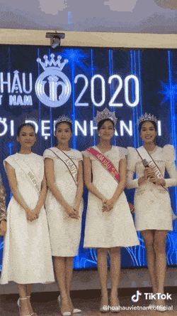 Clip hiếm hoi Hoa hậu Việt Nam và 2 Á hậu đọ sắc cùng khung hình qua camera thường: Dáng đi như catwalk và ngũ quan ngoài đời gây chú ý - Hình 1