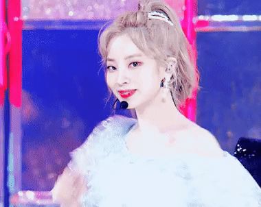 Idol da trắng không thiếu nhưng bật tông như 4 mỹ nhân Kpop này thì là của hiếm, Dahyun - Taeyeon dìm sạch cả đồng đội - Hình 10