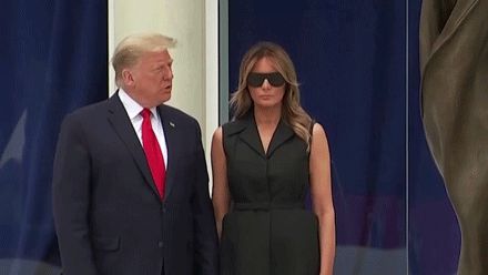 Những pha quay xe cực gắt của Đệ Nhất Phu Nhân Mỹ Melania Trump từng gây bão truyền thông thế giới, khiến ai nhìn cũng đứng hình vài giây - Hình 9