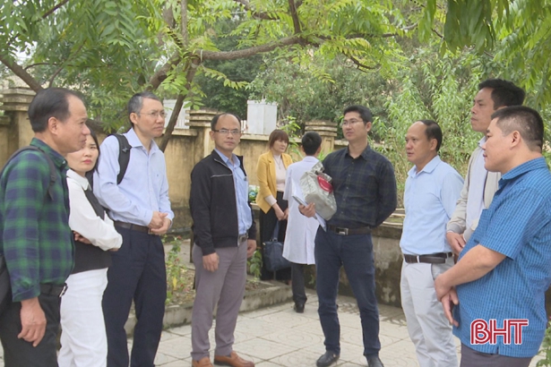 Bộ Y tế giám sát, hỗ trợ phòng chống dịch bệnh sau mưa lũ tại Hà Tĩnh - Hình 1