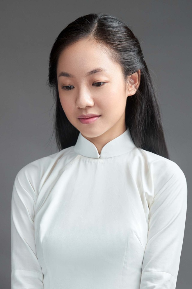 Nhan sắc cô gái đóng vai người tình Dao Ánh của Trịnh Công Sơn - Hình 1