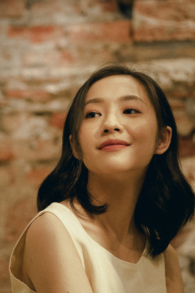 Nhan sắc cô gái đóng vai người tình Dao Ánh của Trịnh Công Sơn - Hình 7