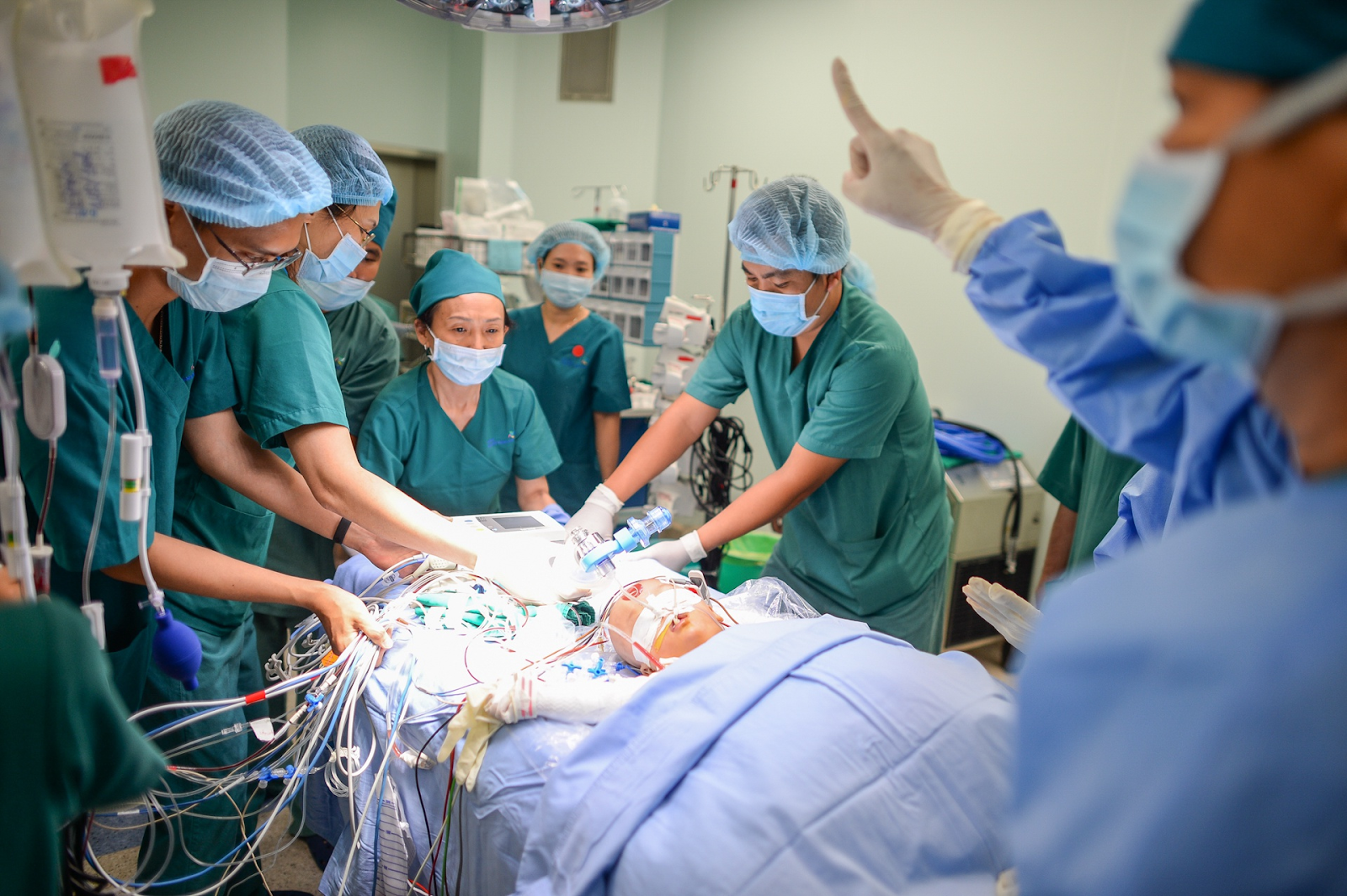 Sản phụ tử vong khi sinh tại bệnh viện Việt Pháp Hà Nội - Bộ Y tế vào cuộc - Hình 1