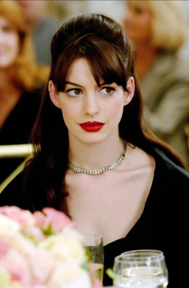 Anne Hathaway after 20 years: Hollywood's beautiful princess blossoms into a talented sharp-toothed witch - Photo 11