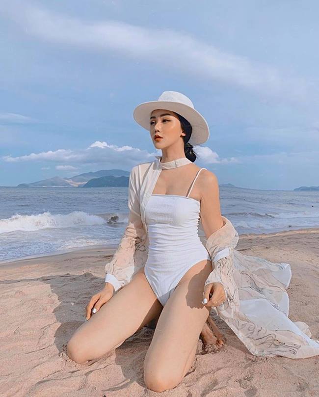 Chỉ mặc màu trắng, hot girl Việt được khen ngợi hết lời vì quá sang chảnh - Hình 1