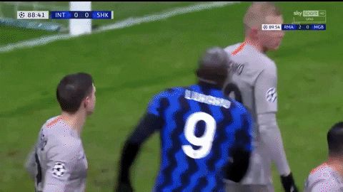 Inter Milan bị loại tức tưởi vì tình huống chọn vị trí hết sức vô duyên của Lukaku - Hình 1