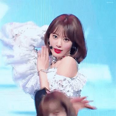 Top 20 nữ Idol Kpop hot nhất tại Nhật 2020: Cả tổ đội Twice vẫn thua mỹ nhân này! - Hình 6