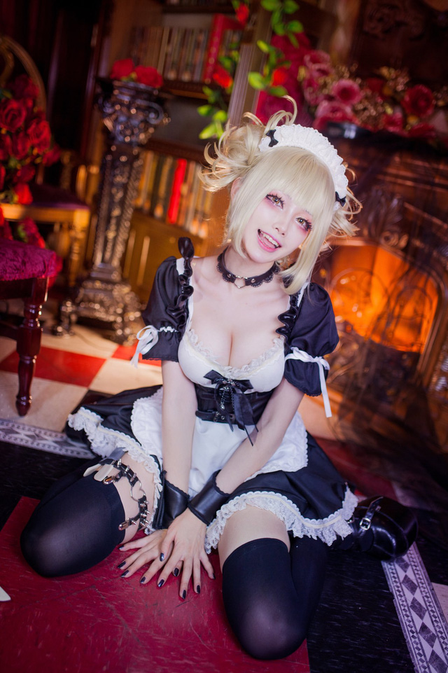 The evil girl wore a maid outfit in My Hero Academia - Photo 3