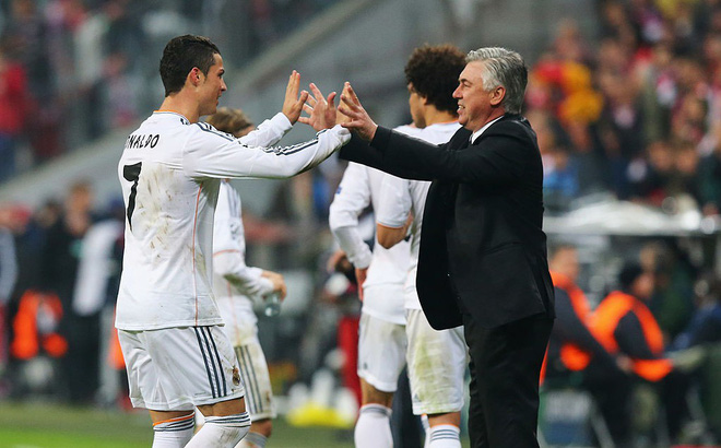 Ai đã biến Ronaldo thành tiền đạo, Sir Alex hay Ancelotti? - Hình 1