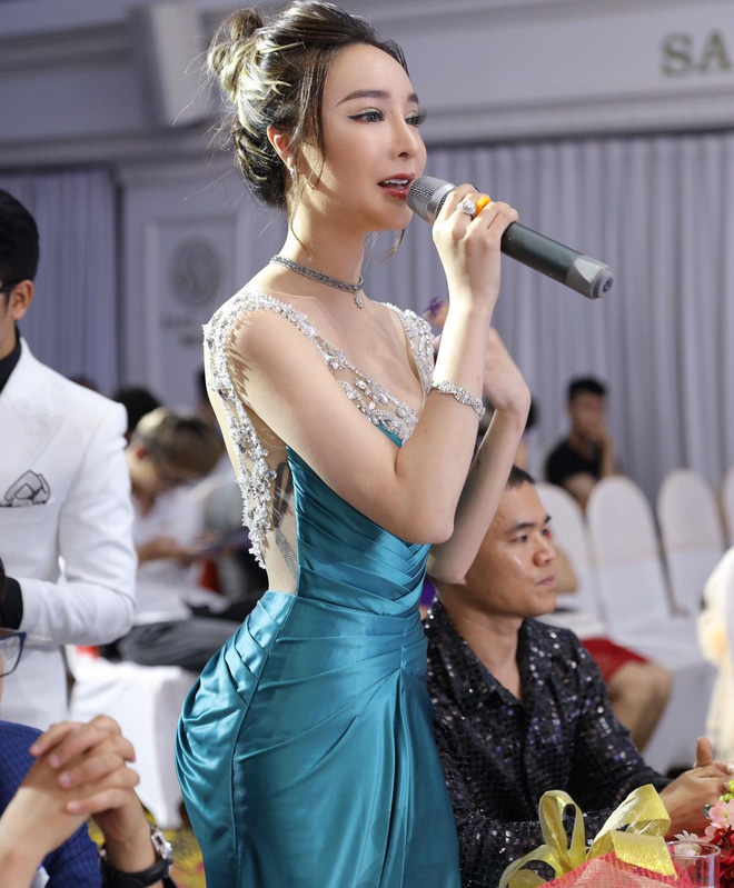 Ảnh trên mạng của Đào Anh - thí sinh tố Đại Sứ Hoàn Mỹ cắt ghép để dìm nhan sắc, mướt mát cỡ nào? - Hình 8
