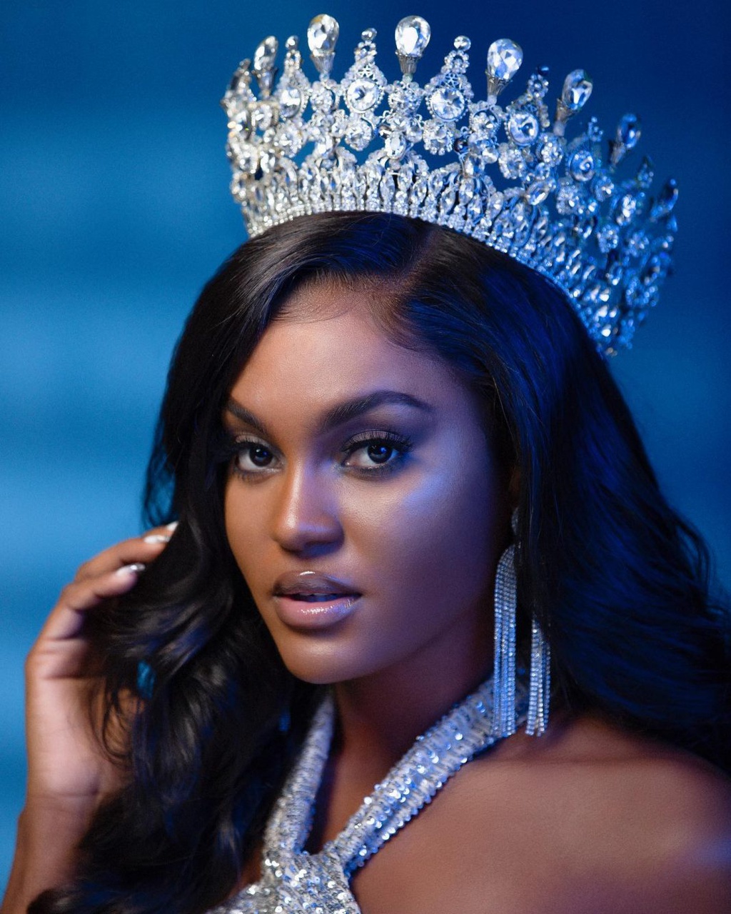 Cô gái giống Beyoncé đăng quang Hoa hậu Hoàn vũ Haiti 2020 - Hình 4