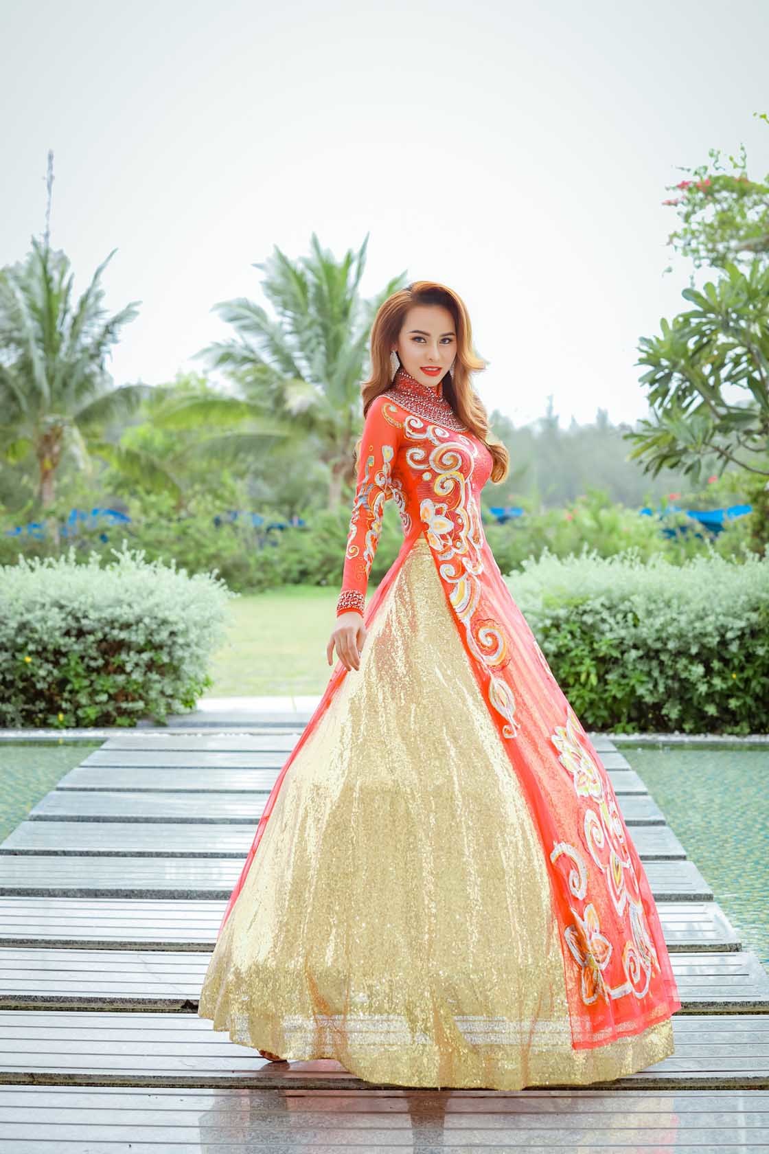 Hoa khôi Khánh My lộng lẫy với áo dài cưới - Hình 1
