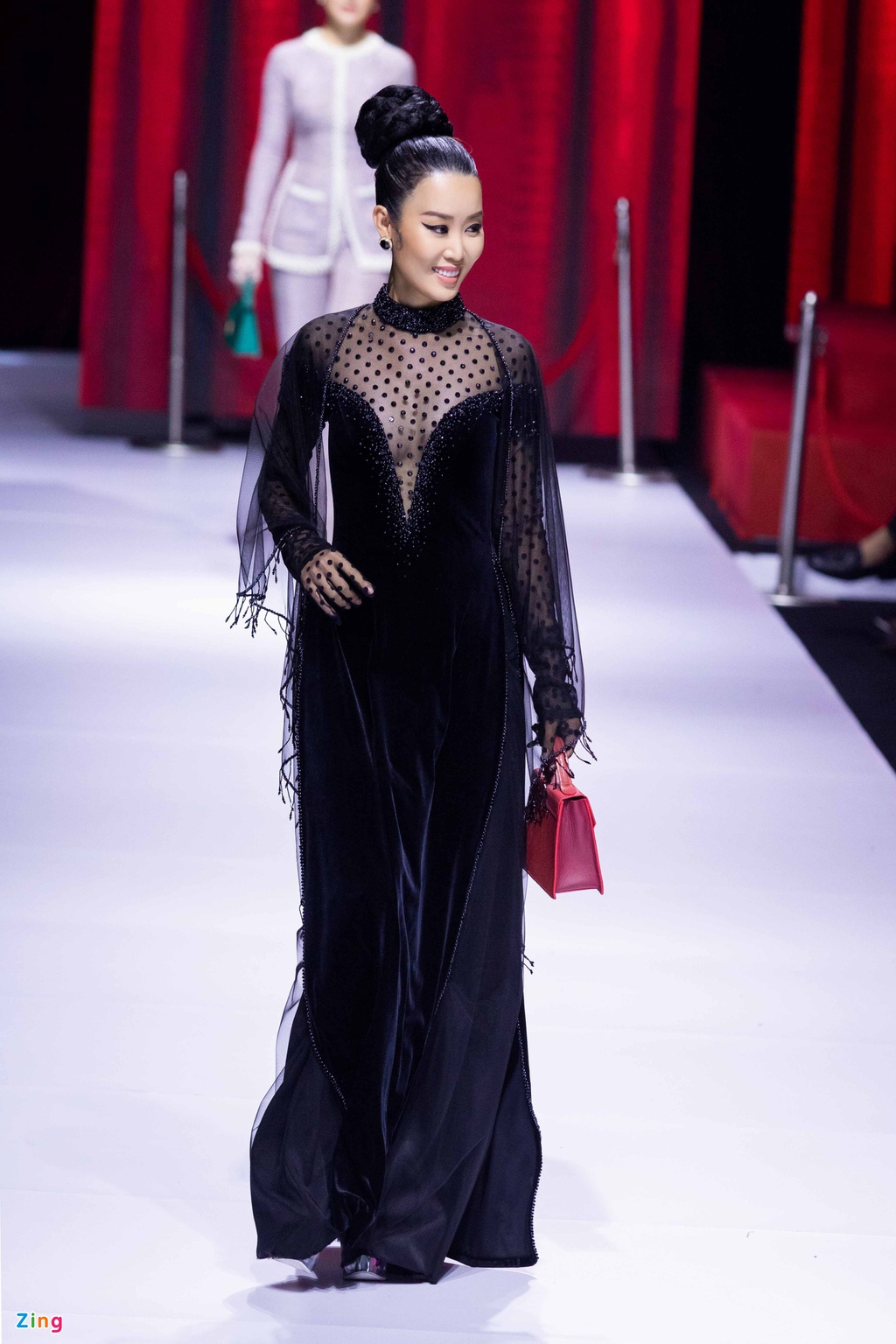 Nhà thiết kế Bảo Bảo lăng xê áo dài, đồ bà ba cho sui gia - Hình 15