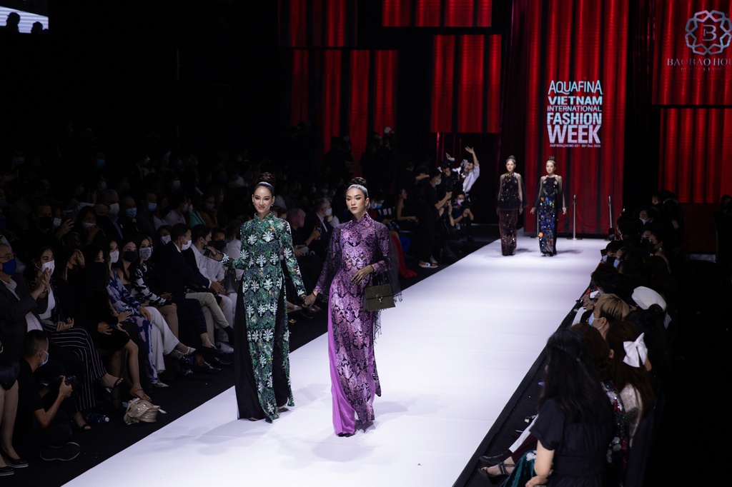 Nhà thiết kế Bảo Bảo lăng xê áo dài, đồ bà ba cho sui gia - Hình 1