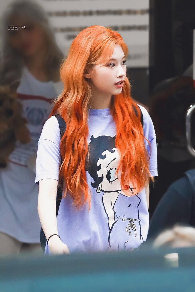 Những khoảnh khắc không khẩu trang hiếm hoi của idol Kpop trong 2020 - Hình 13