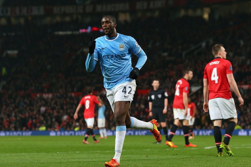Những trận derby Manchester đáng nhớ trong lịch sử - Hình 5