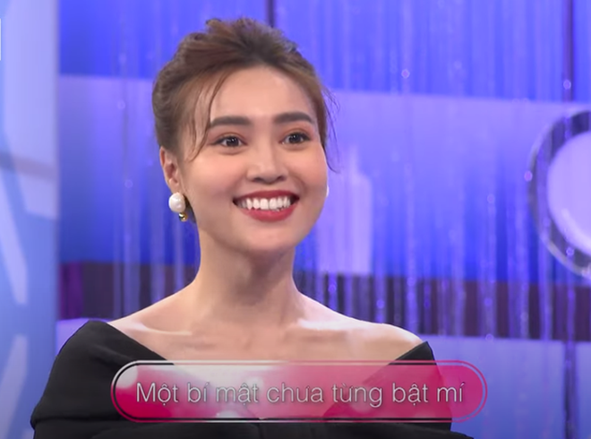 Soi lại cách Lan Ngọc ứng xử với đồng nghiệp tại các sự kiện: Đa phần lễ phép thân thiện, riêng với Thuỷ Tiên 2 lần đối lập hẳn? - Hình 2