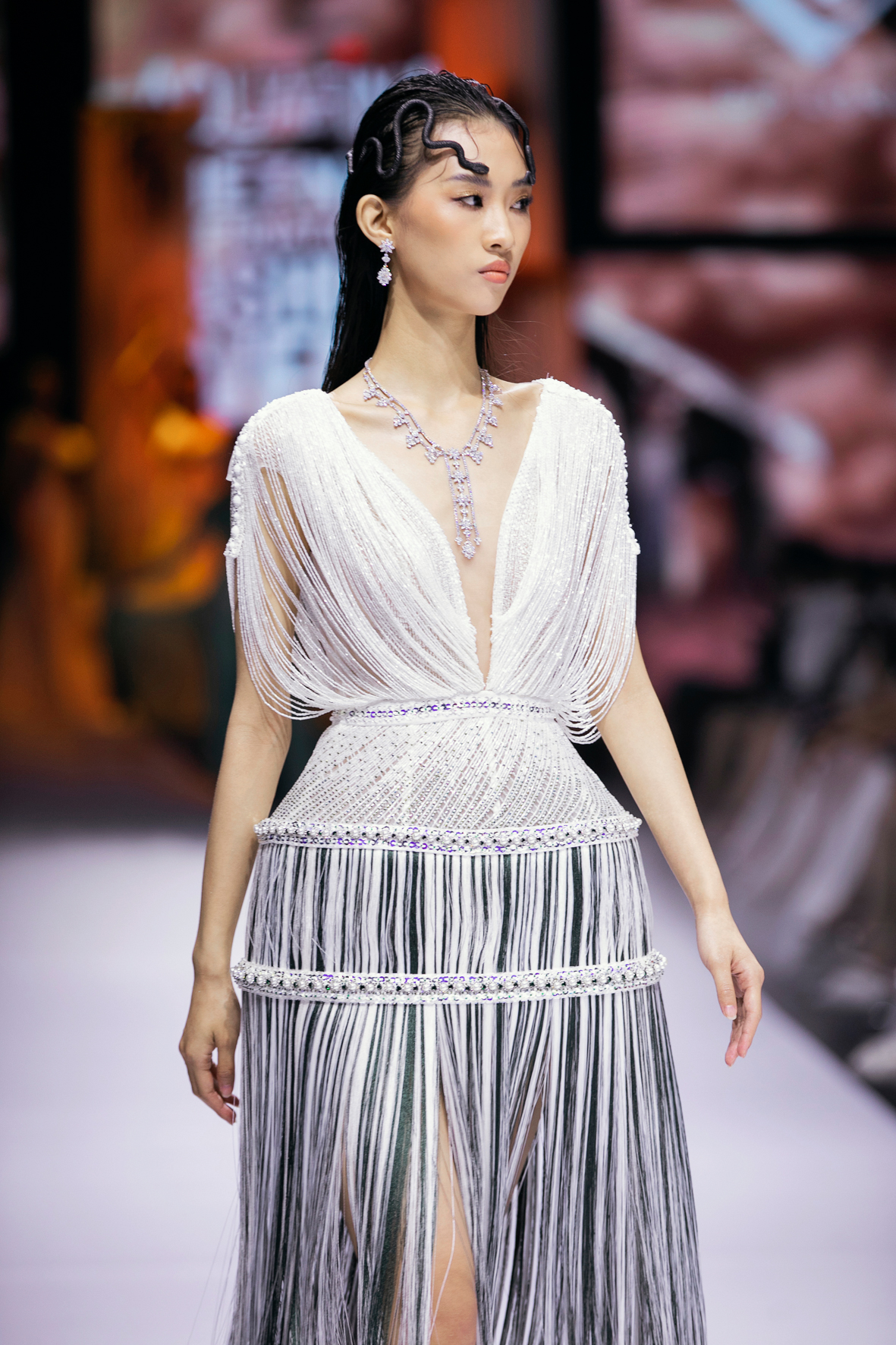 Trang sức Trang Kim Linh hợp tác cùng NTK Đỗ Long - Hình 5